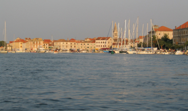 starigrad.jpg - Stari grad - Solo Croazia